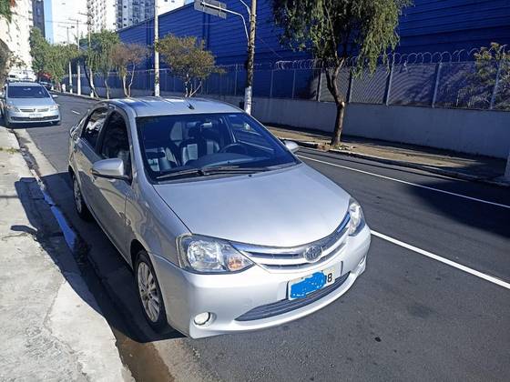 TOYOTA ETIOS 1.5 XLS 16V FLEX 4P MANUAL